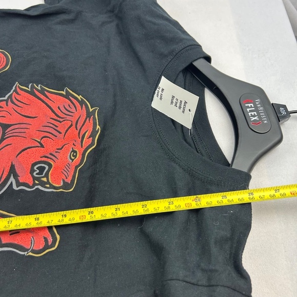 NWT Harry Potter Gryffindor cotton t-shirt - Picture 4 of 6